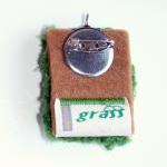 Pendant And Pin Grass Bird - Two-in-one