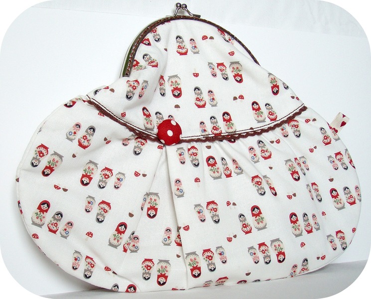 Hand Purse Russian Dolls - Red And White